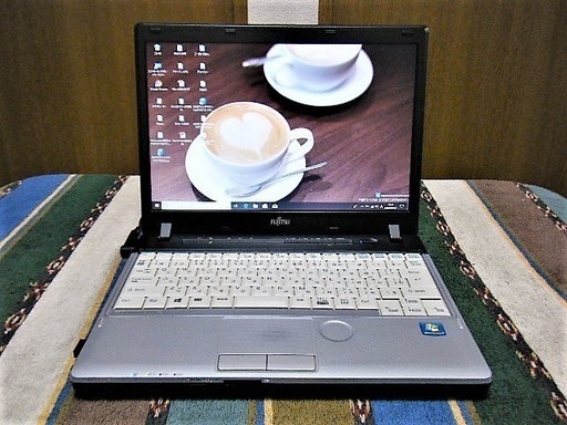 12.1型/訳有/富士通/HDD250GB♪/MS Office✎/メモリ4GB♪/2コアCPU /すぐ繋がるWi-Fi/すぐ使えるWin10 メディア作成ツール付き♬