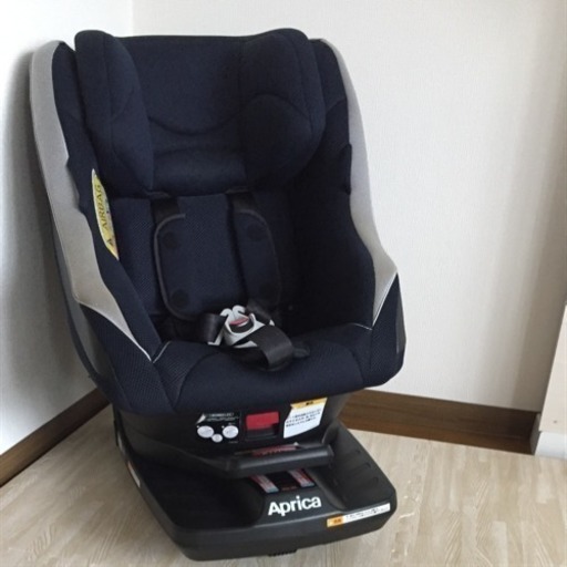 【お値下げ】クルリラ チャイルドシート アップリカ