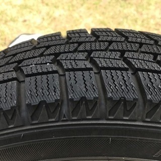 軽自動車のスタッドレスタイヤ 売ります ラック付き
