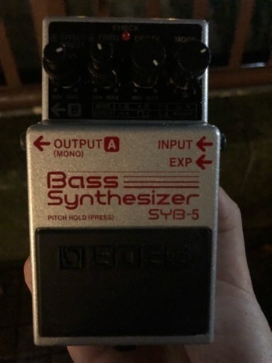 BOSS Bass Synthesizer SYB‑5