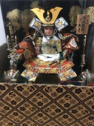 値下げしました お子様の成長を願ってお祝いにどうでしょう？ 五月人形