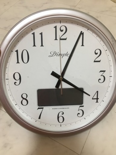 Dimple 壁掛け時計 電波時計 るんるん 五井の時計 掛け時計 の中古あげます 譲ります ジモティーで不用品の処分