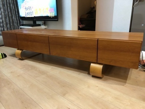テレビ台