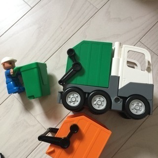 レゴ デュプロ ゴミの日トラック 中古(値下げ)
