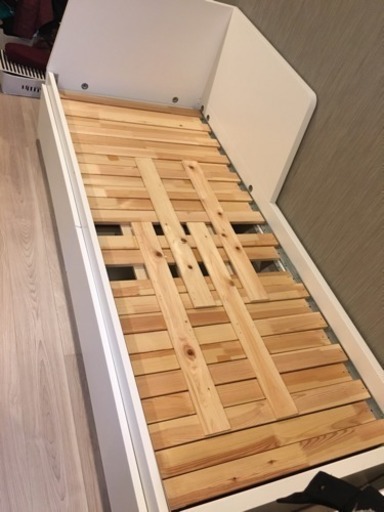 無料 Ikea Flekke デイベッド シングルにもダブルベッドにも Yumi Poko 文京のベッド の中古あげます 譲ります ジモティーで不用品の処分