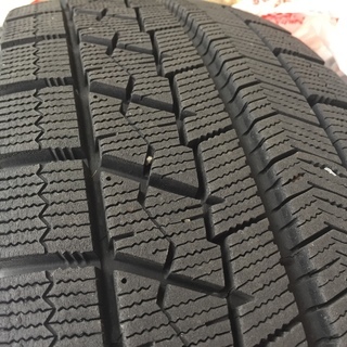 冬の準備の季節^^　スタットレスタイヤ　ブリジストン VRX 185/70R14