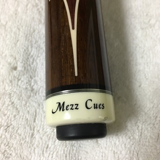 ビリヤードキューとキューケース