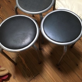 パイプイス 丸椅子3個