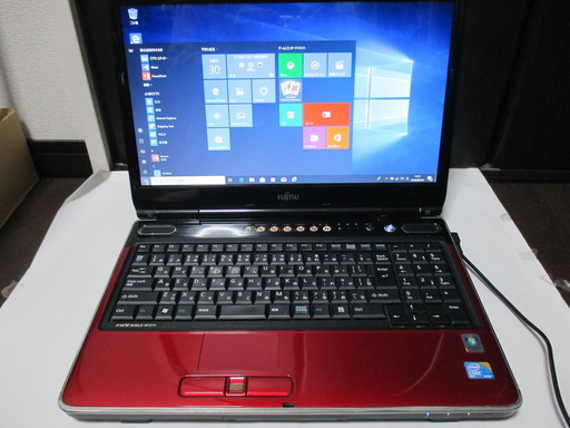 【格安】富士通FMV NF/D70  Win10中古動作品中古動作品
