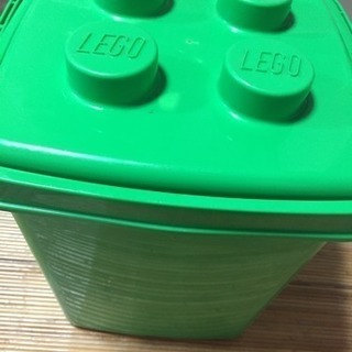 レゴブロック緑のバケツ