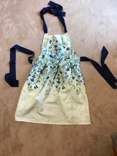 アフタヌーンティーのエプロン あんみつ 青木の服 ファッションの中古 古着あげます 譲ります ジモティーで不用品の処分