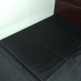 ダブルベッド