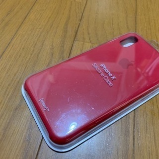 iPhone X、XS Apple純正シリコンカバー RED