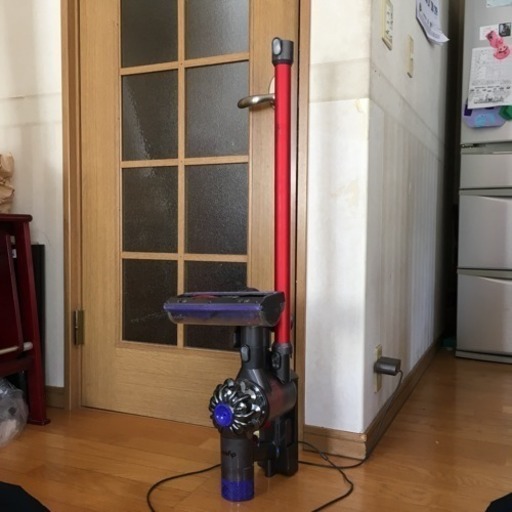 dyson/ダイソン/SV08/ハンドクリーナー/動作品/コードレスマレーシア製