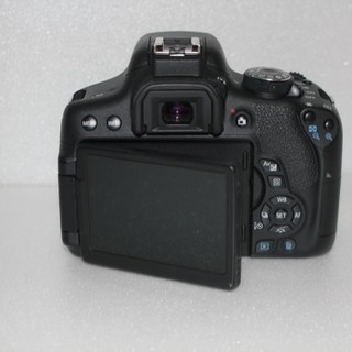 2420万画素❤️Wi-Fi❤️Canon kiss X8iトリプルレンズセット