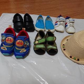 幼児(男の子)靴まとめて¥500‼️おまけ夏の帽子