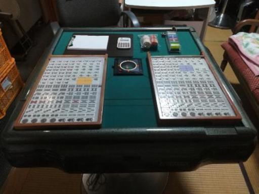 放出品★全自動麻雀卓　アモス　メンテ済み　人気の黒　パイセット
