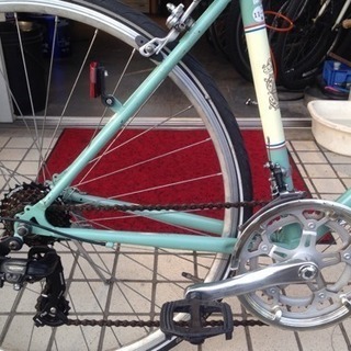 クラシカルなクロスバイク
