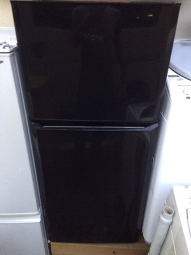 ２０１6年 　ブラック　ハイアールJR-N121A　冷凍冷蔵庫　　中古　　調布市