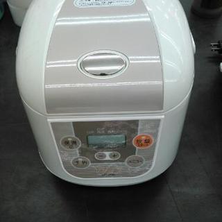 ・シー・シー・ピー　３.５合マイコン式炊飯器　BK-R60-WH...