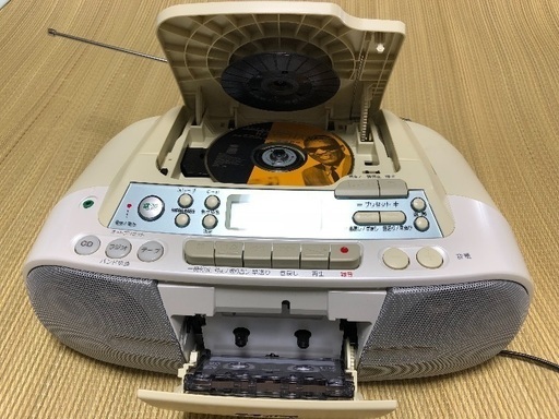 【2980円‼️ソニー‼️CD‼️ラジカセ‼️】大型ボタン採用‼️マイクミキシング機能付き‼️