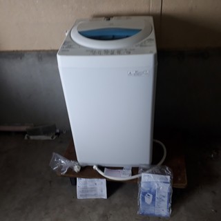 M様6日引取り確定　17年製 簡易乾燥機能付洗濯機 東芝 AW-...