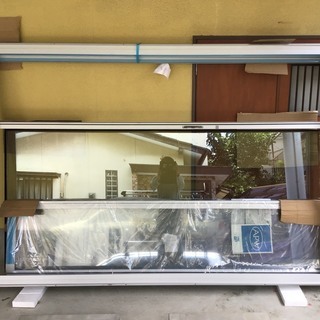 お値下げしました！オーダーサッシ窓一組　APW501片引き　左勝手　マッドシルバー色　H2470/W1560
