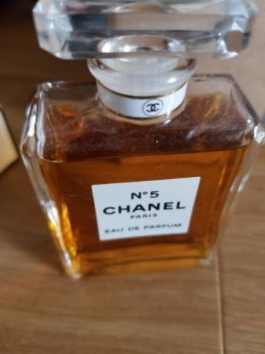 CHANEL 香水