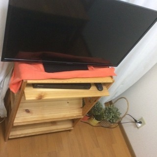 本棚、テレビ台に