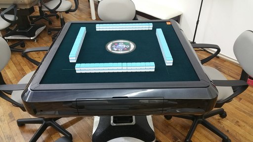 全自動麻雀卓　折り畳み式　静音タイプ　赤牌付　肘付イス4脚セット　ブラック枠