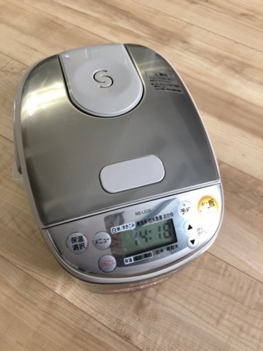 象印 3合炊飯器 極め炊き ステンレス 買い替えた為お安く譲ります！