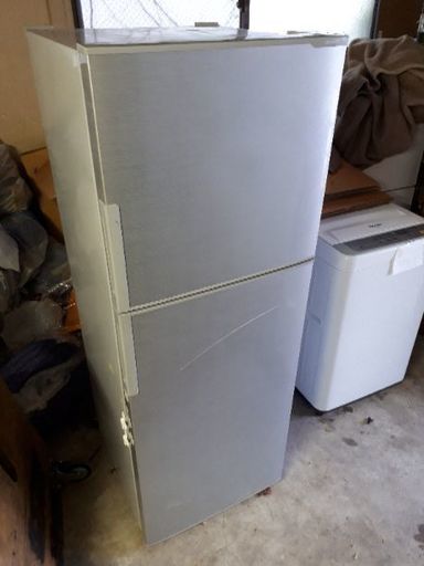 値下げ 15年製  2ドア冷凍冷蔵庫  SHARP 225L SJ-23Y 2015年製 シルバー系 上冷凍 冷蔵庫 冷凍庫 激安