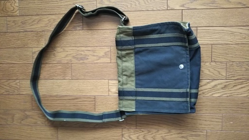 値下げエルメス　バサス　ショルダーバッグ　紺×カーキ　藤野まで引き取りに来られる方限定