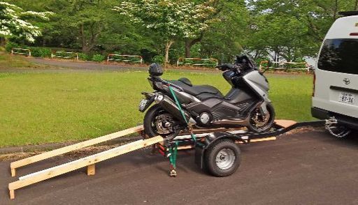 (終了)トレーラーと専用スロープ