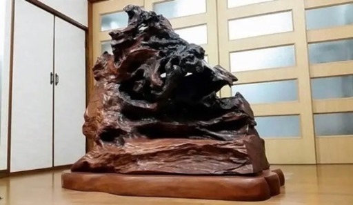 玄関 木の置物