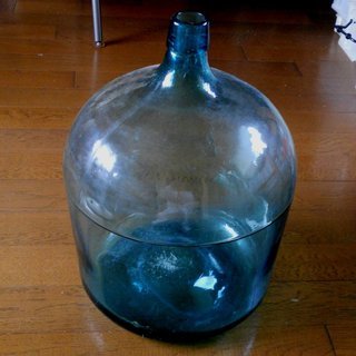 ◆大きいガラスの一斗瓶：アンテイーク･レトロなインテリアのオブジ...