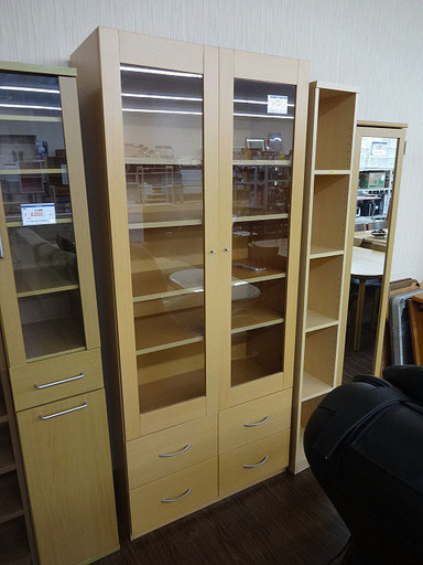 札幌 引き取り 食器棚 木目デザイン 観音開きタイプ キッチン収納 大きめ食器棚