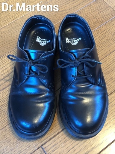 Dr.Martens　大人気ブラックレザーシューズ