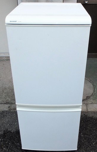 ☆\tシャープ SHARP SJ-614 135L 2ドアノンフロン冷凍冷蔵庫◆スタイリッシュなデザイン