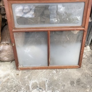 アンティーク 古いガラス窓 割れあり