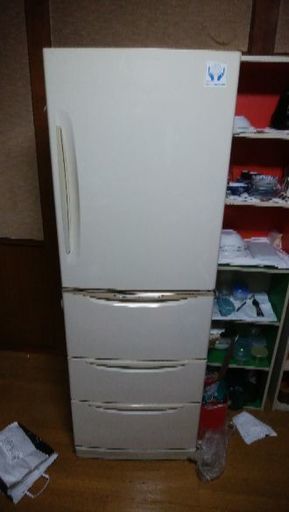 冷蔵庫（日立R-S37MVPc)