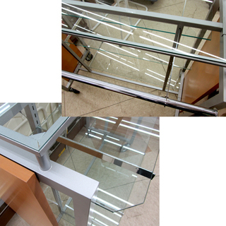 店舗什器 ディスプレイ棚 ハンガーラック＆ガラス棚 キャスター付 西宮の沢