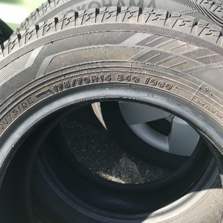 ヨコハマタイヤ 175/70 R14 スタットレスタイヤ 1回だけ使用