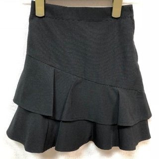 値下げ！女の子用の黒色のスカート(120)