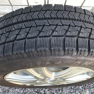 フリードに履かせていました。