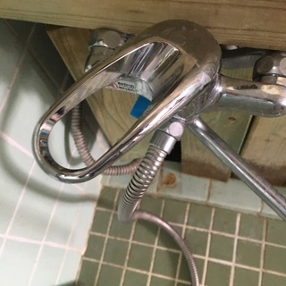 シャワーセット + 電気温水器 25L (100V)