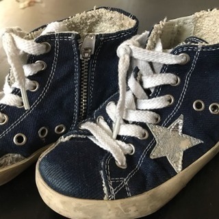 ゴールデングース、キッズスニーカー