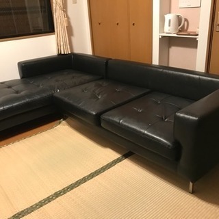 渋いソファ