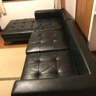 渋いソファ