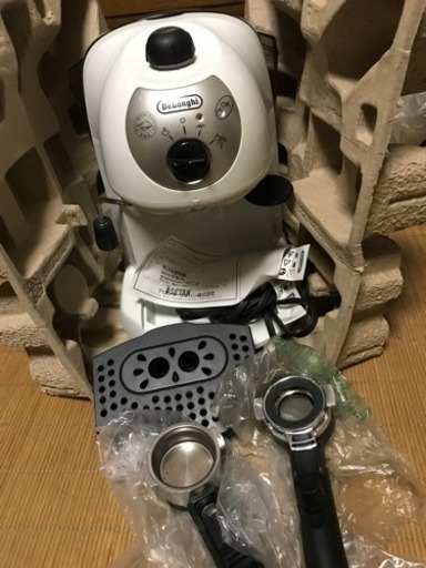 DeLonghi エスプレッソ コーヒーメーカー